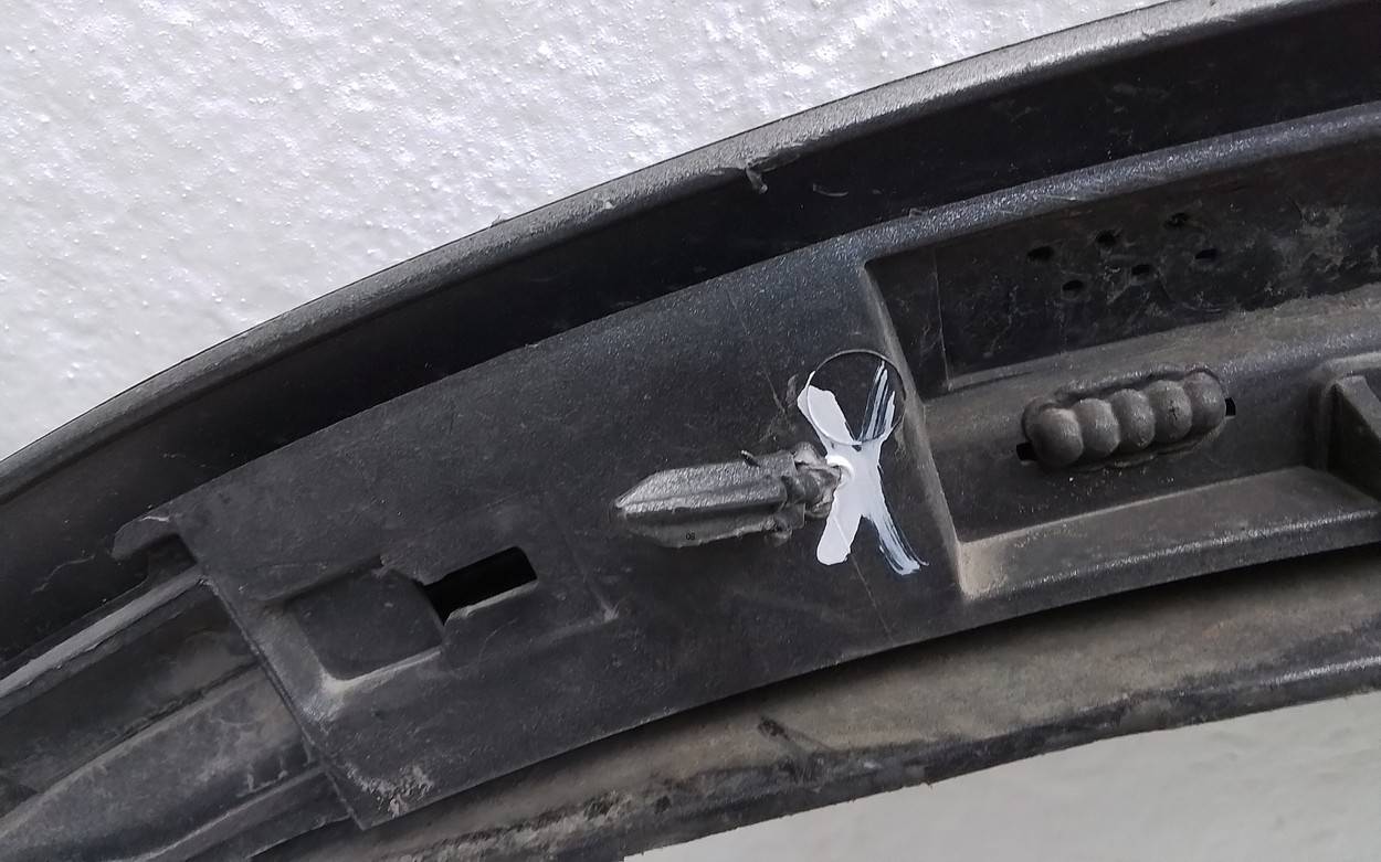 Накладка заднего крыла левого