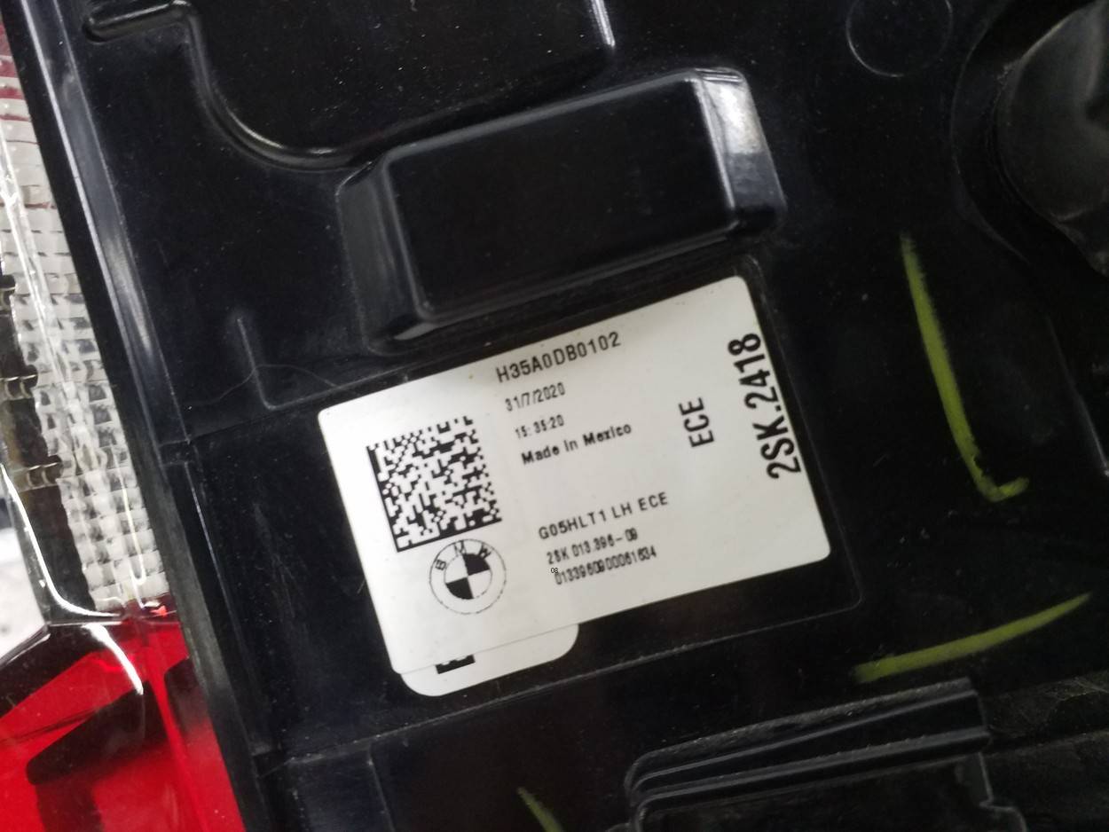 Фонарь задний наружный левый