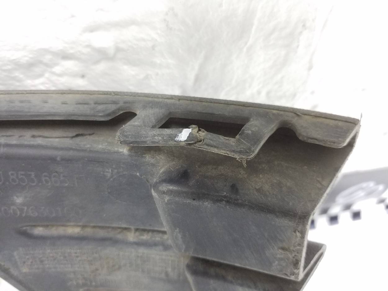 Накладка переднего бампера левая