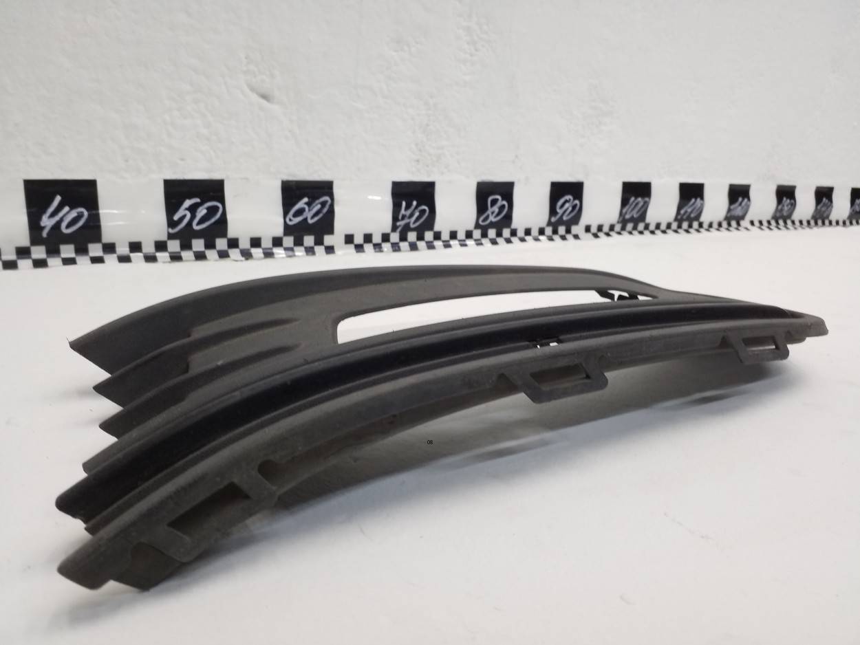 Накладка переднего бампера левая