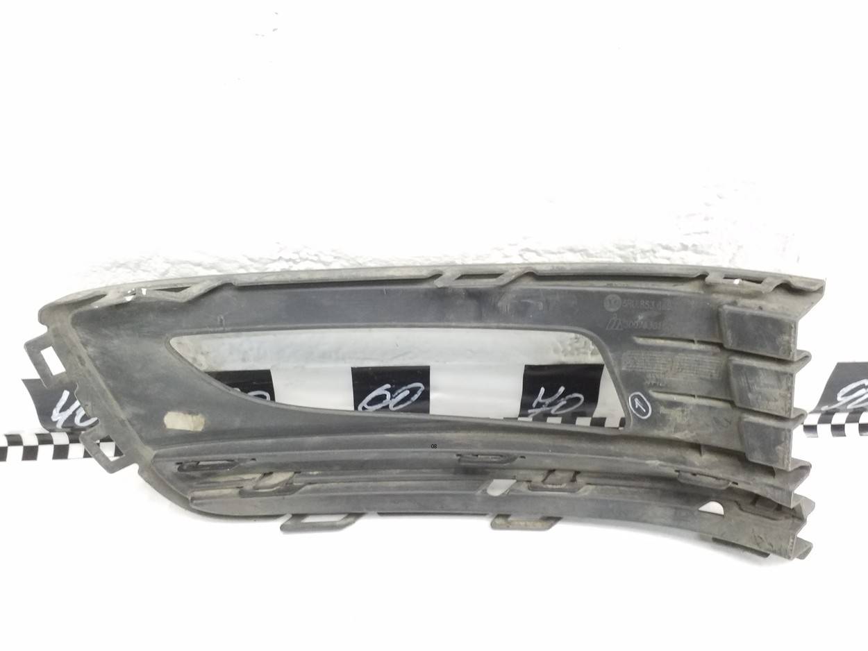 Накладка переднего бампера левая