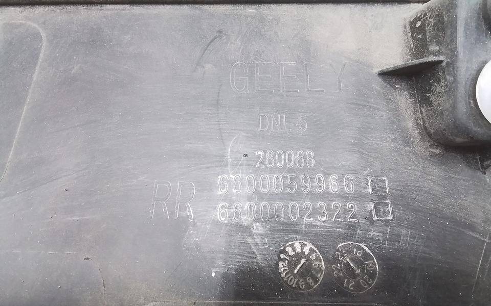 Накладка двери задней правой