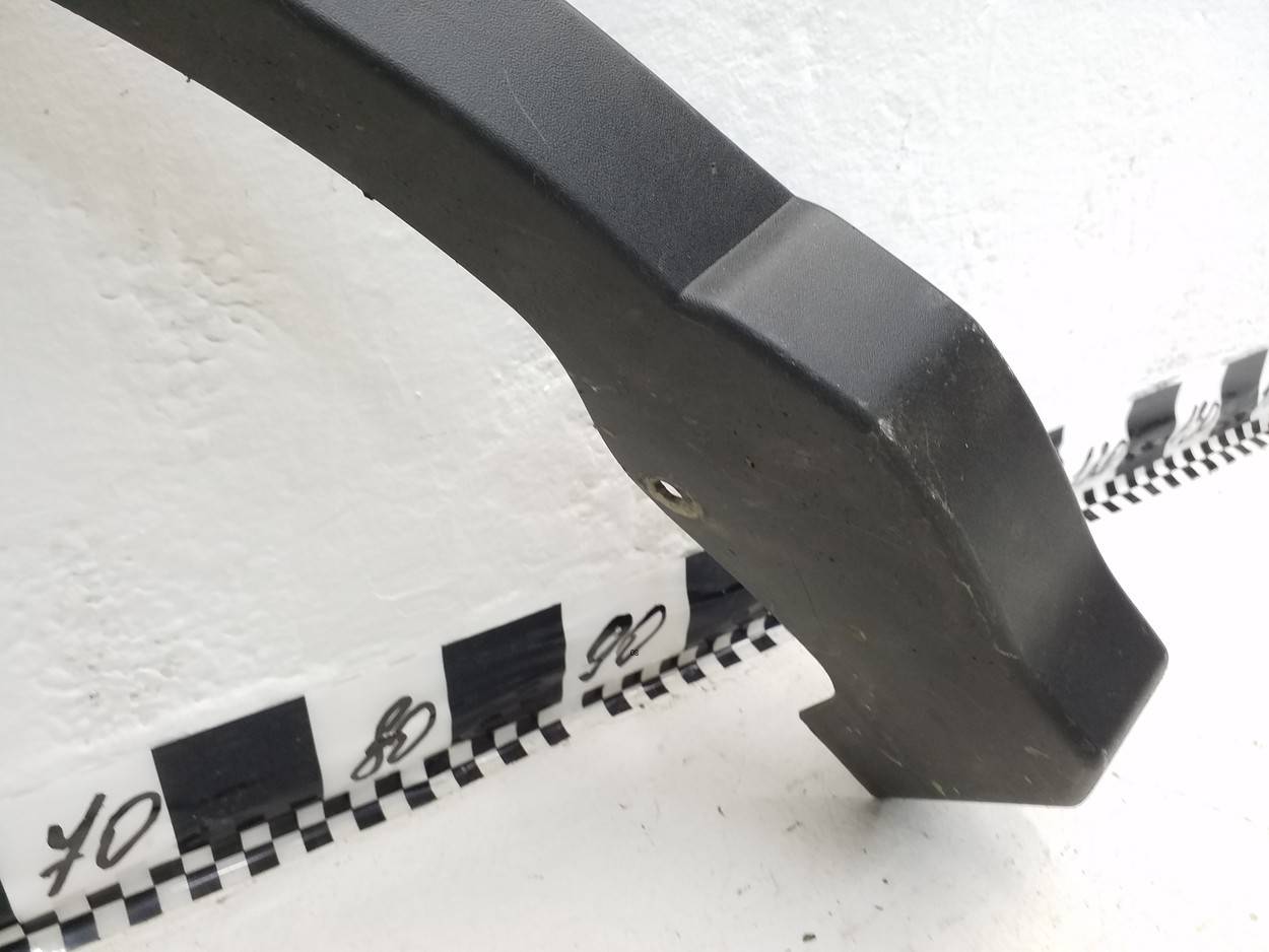 Накладка заднего крыла правого