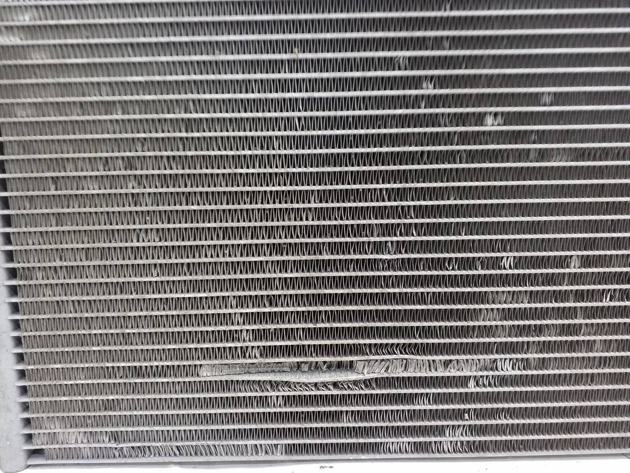 Радиатор кондиционера / конденсер