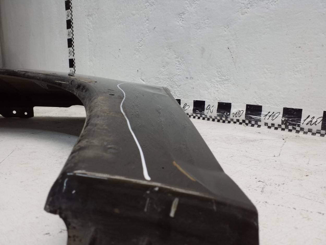 Крыло переднее левое