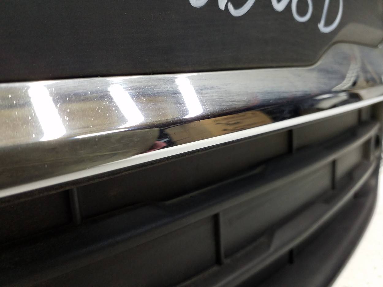 Решетка в бампер левая