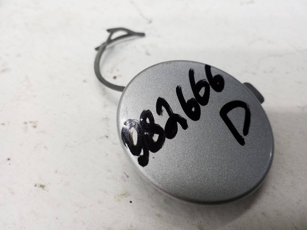 Заглушка буксировочного крюка