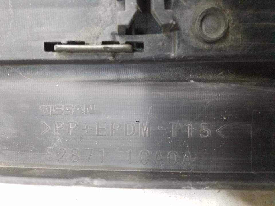 Накладка двери задней левой