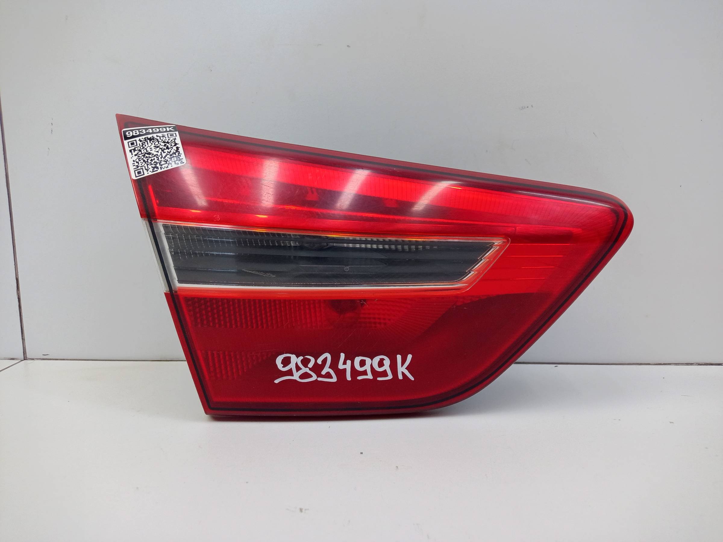 Фонарь задний внутренний левый