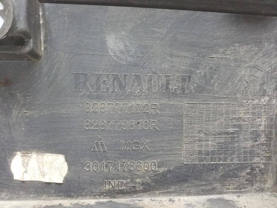 Накладка двери задней левой