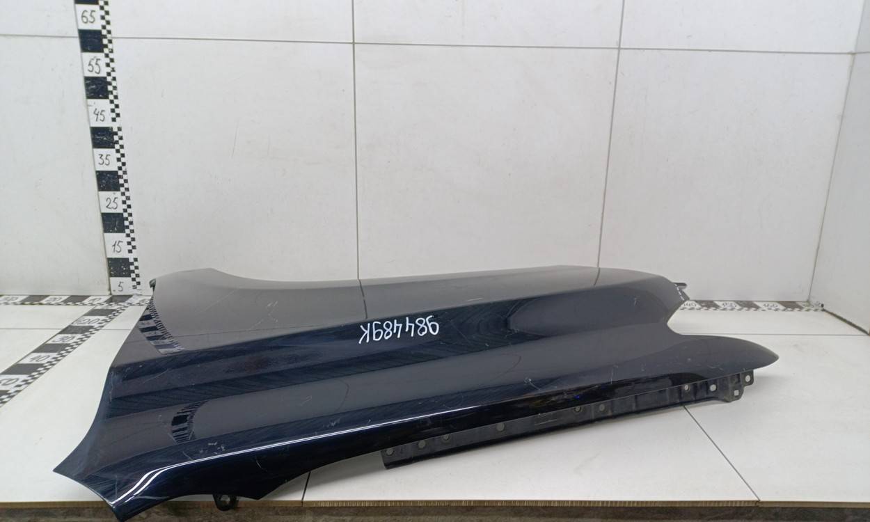 Крыло переднее левое