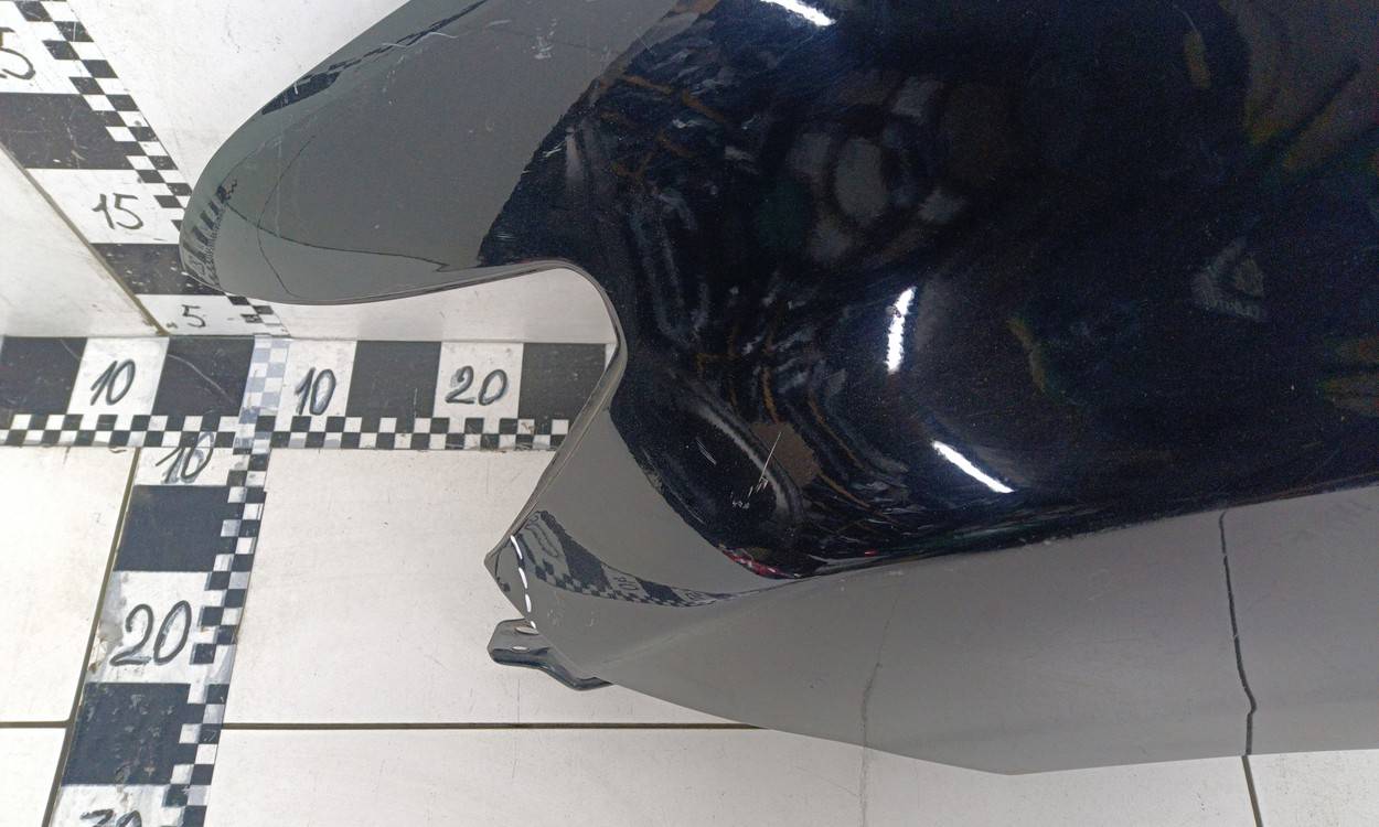 Крыло переднее левое