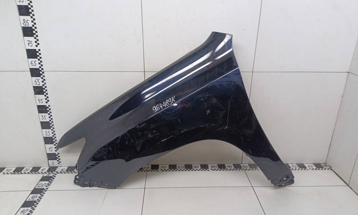 Крыло переднее левое