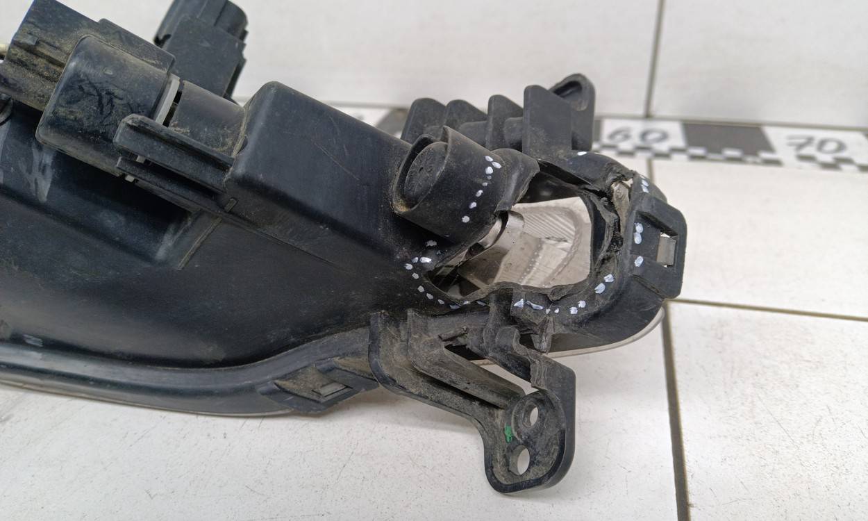 Фара дневного света правая (ходовые огни)