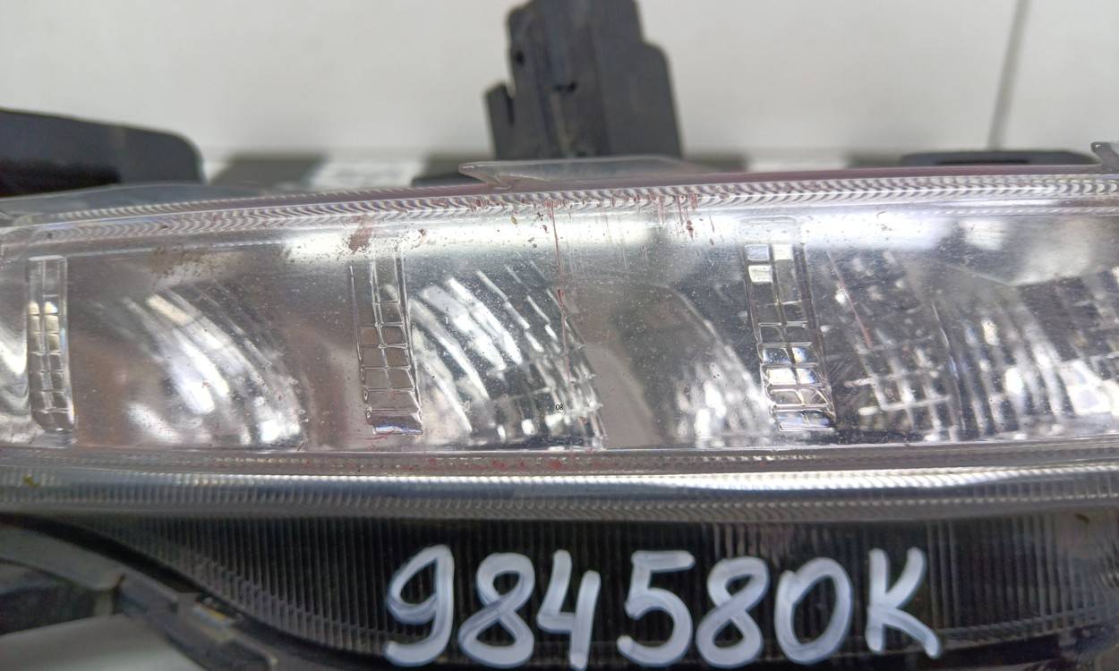 Фара дневного света правая (ходовые огни)