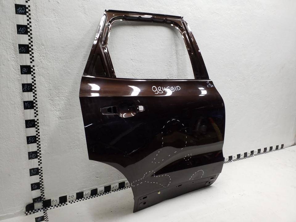 Дверь задняя правая