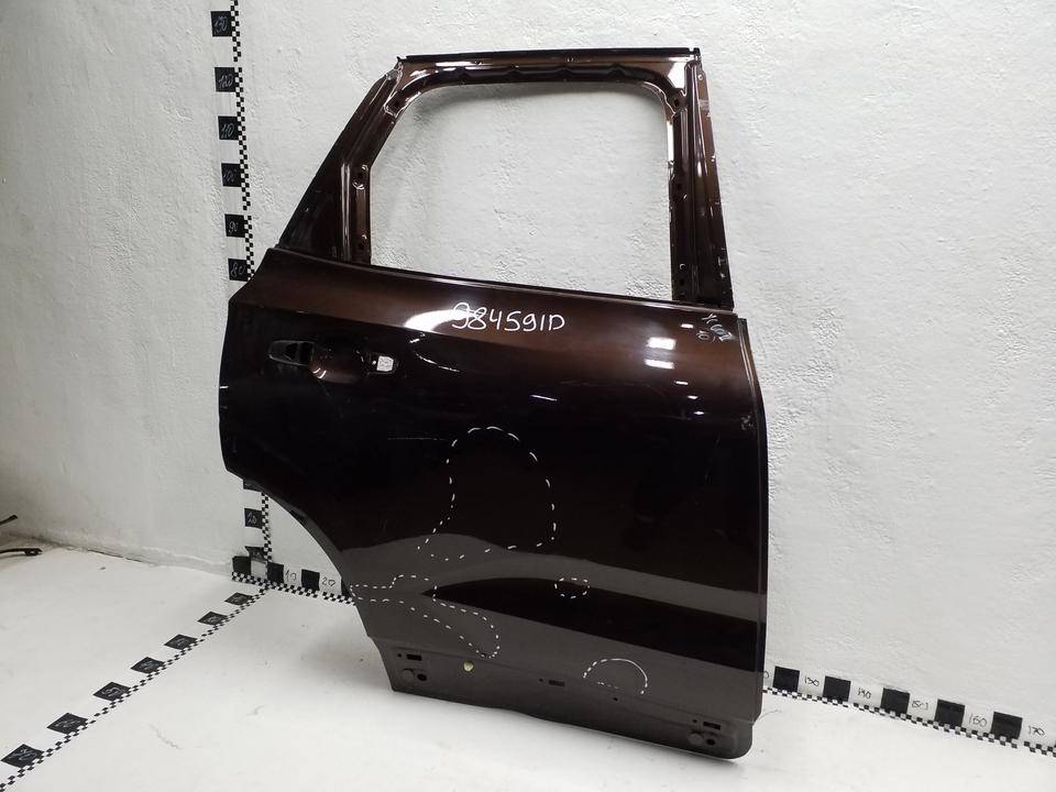 Дверь задняя правая