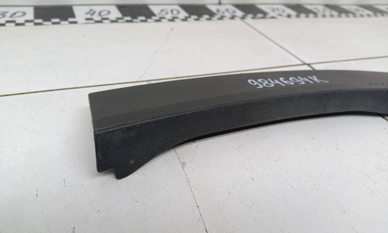 Накладка заднего крыла левого