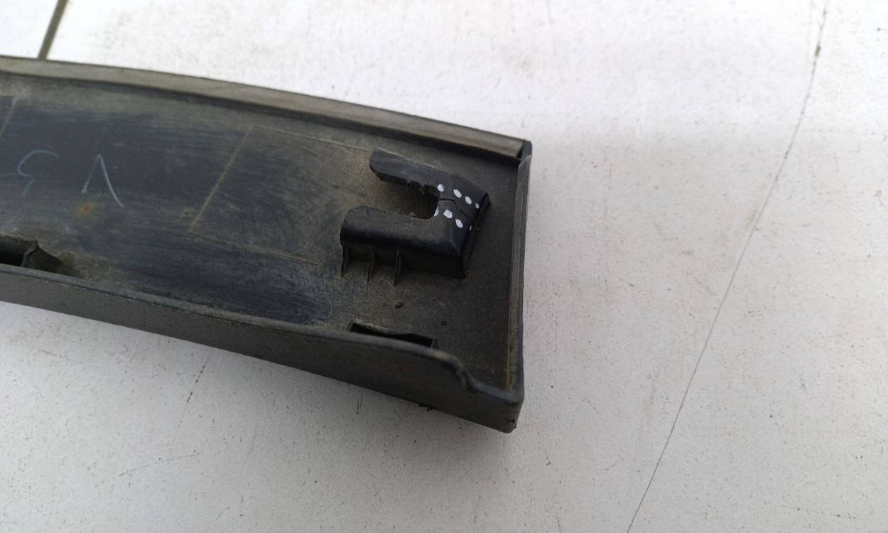 Накладка заднего крыла левого