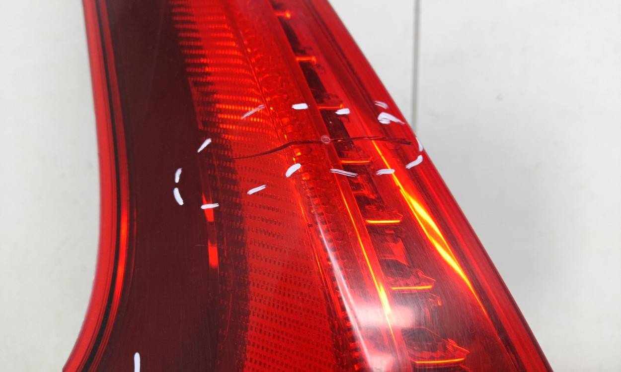 Фонарь задний левый