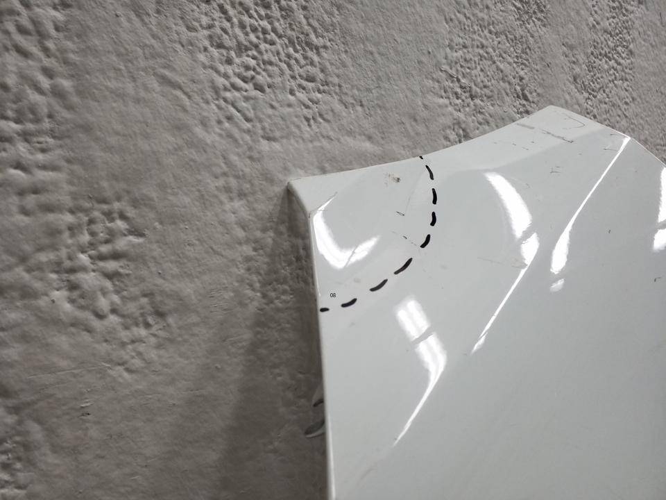 Крыло переднее левое