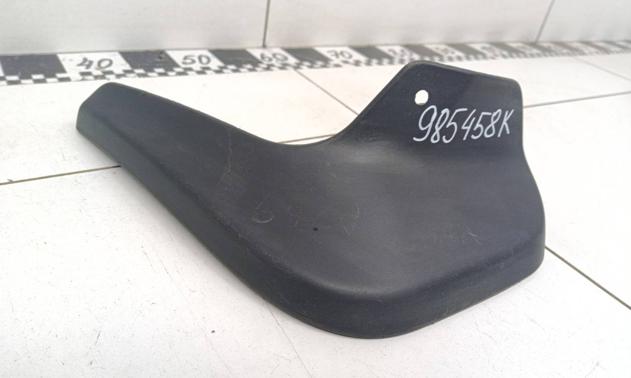 Брызговик задний левый