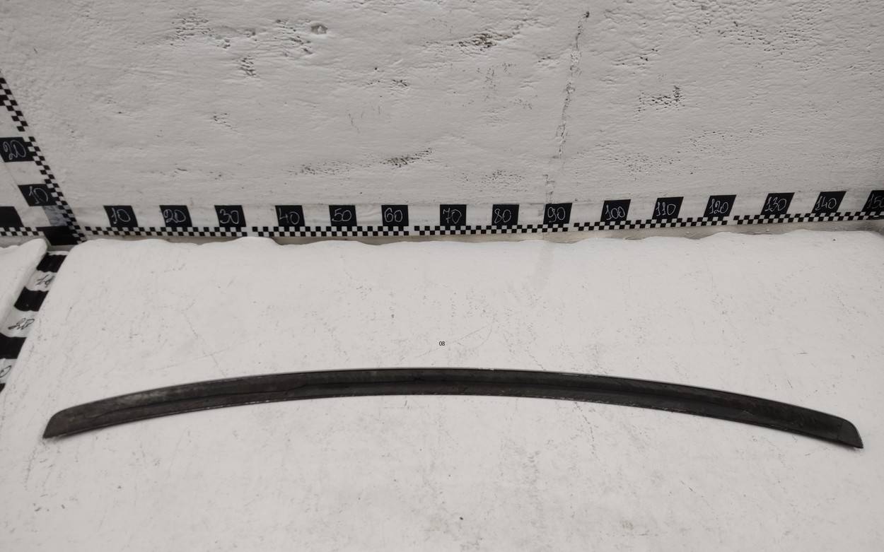 Спойлер (дефлектор) крышки багажника