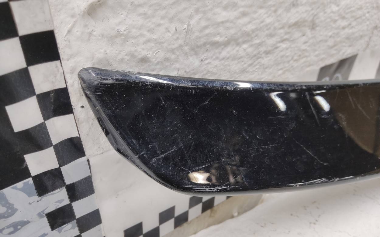 Спойлер (дефлектор) крышки багажника