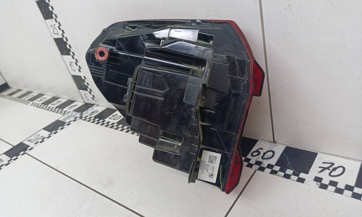 Фонарь задний наружный правый