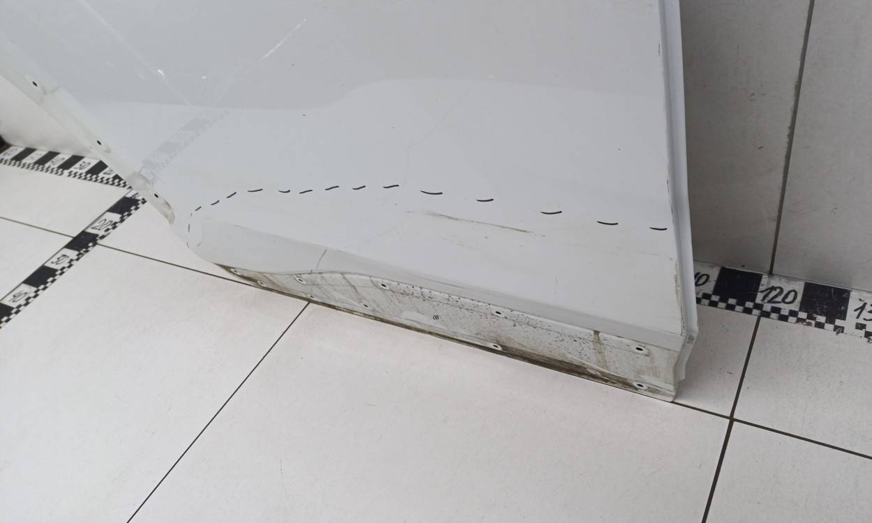 Дверь задняя правая