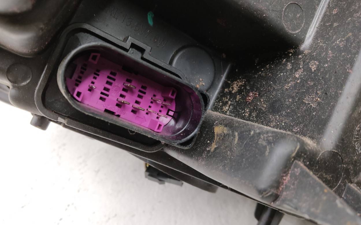 Фара правая