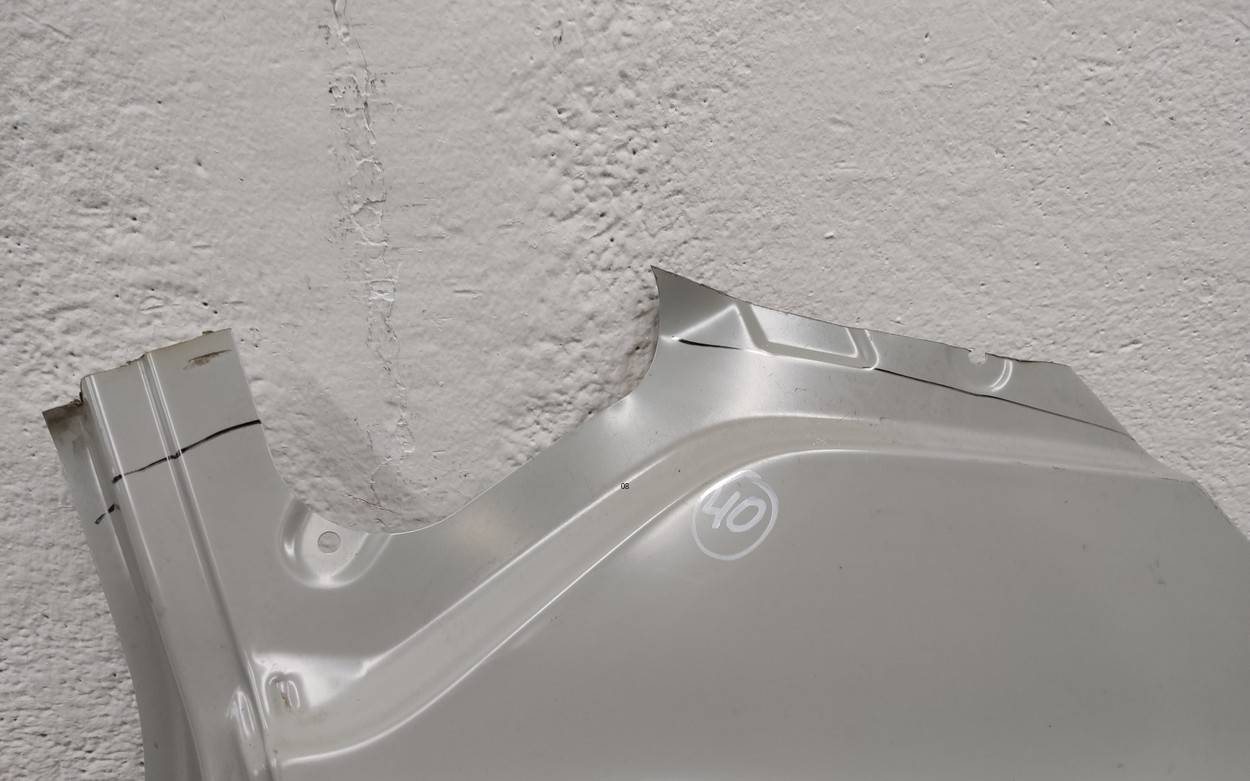 Кузовной элемент