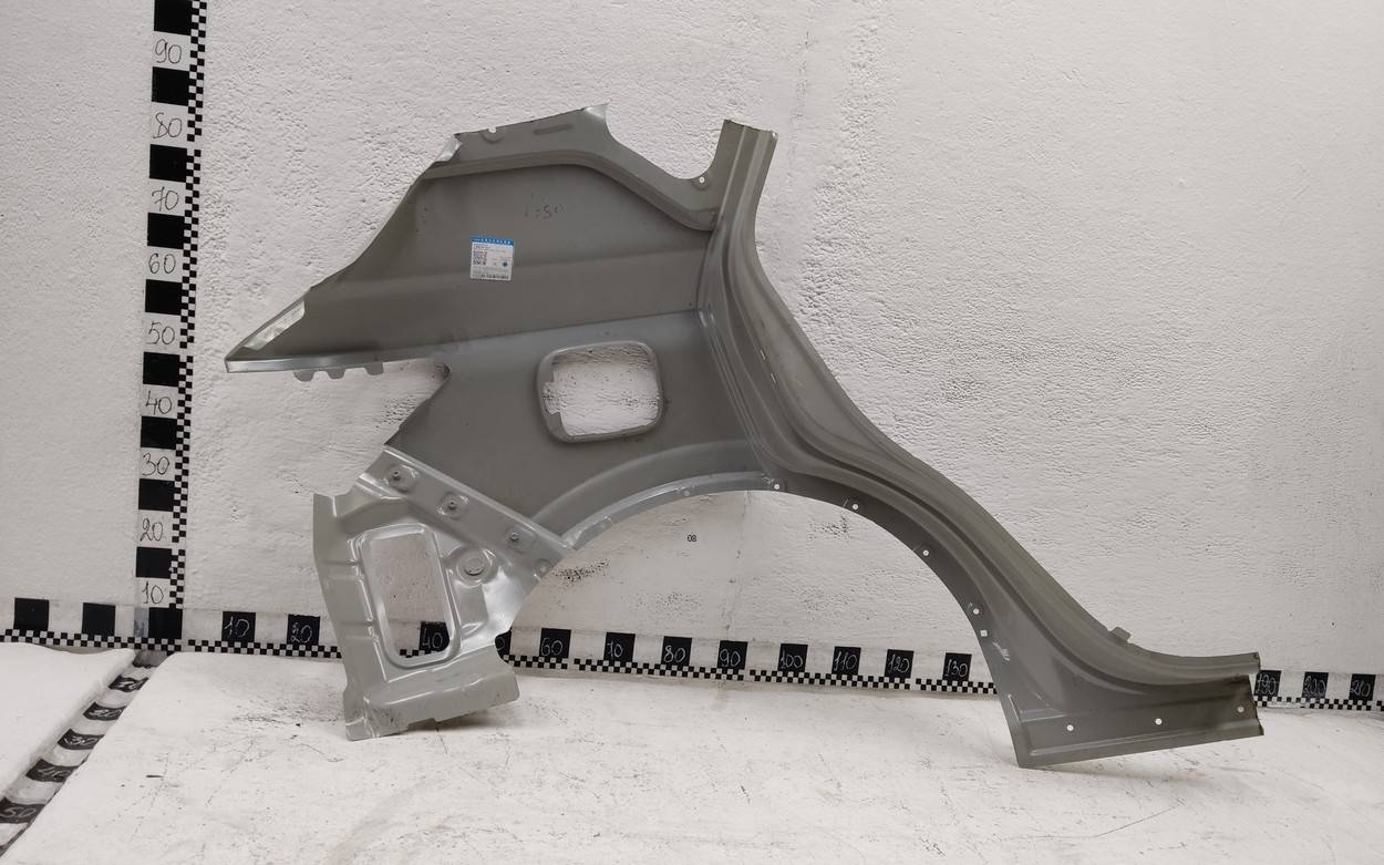 Кузовной элемент