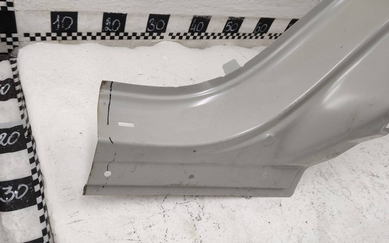 Кузовной элемент