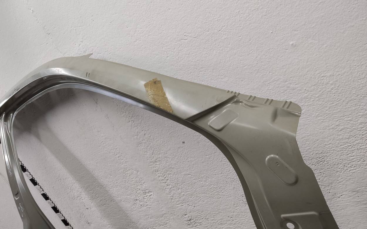 Кузовной элемент