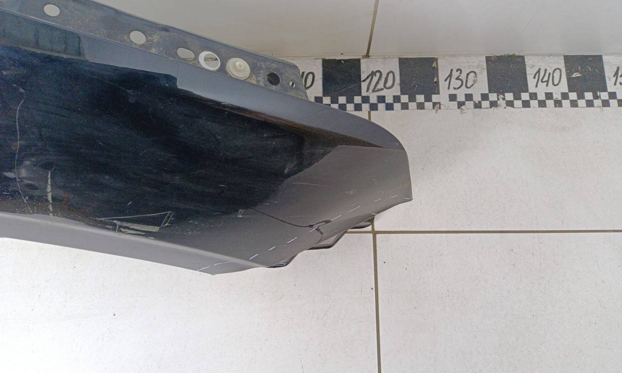 Крыло переднее правое