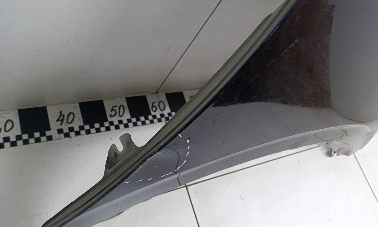 Крыло переднее правое