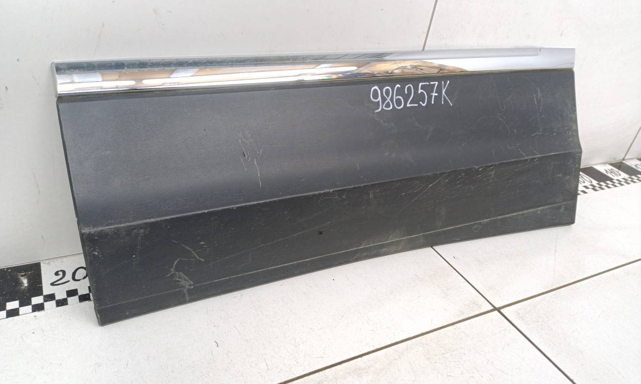 Накладка двери задней левой