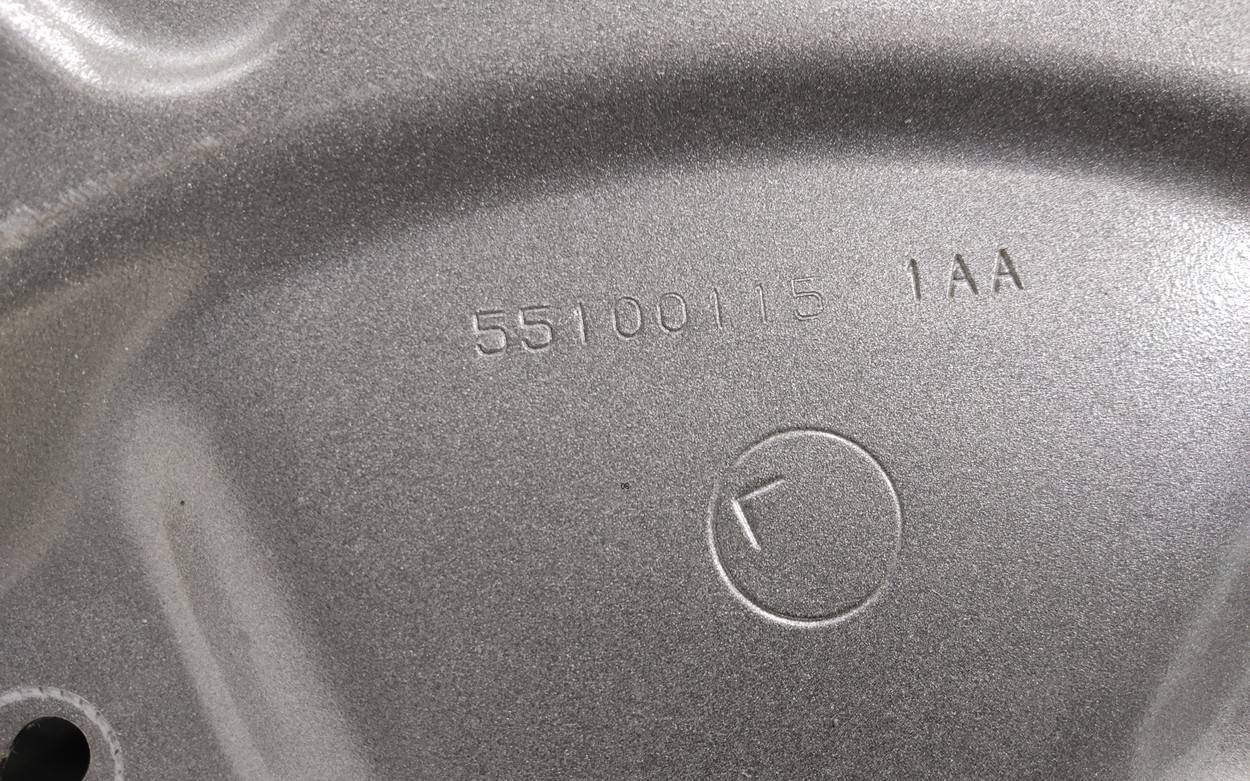 Дверь передняя левая