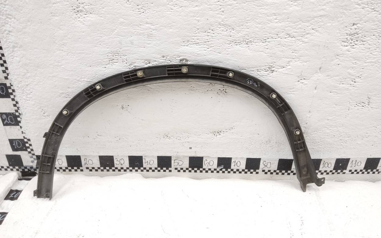 Накладка заднего крыла левого