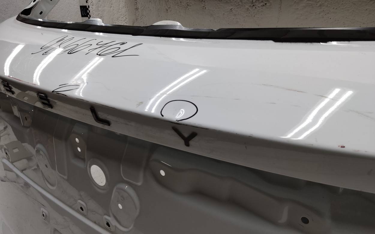 Крышка багажника