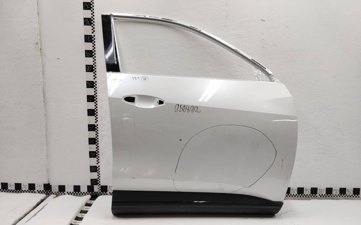 Дверь передняя правая