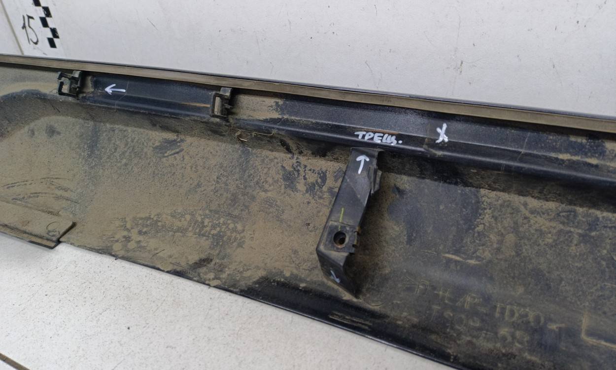 Накладка заднего бампера