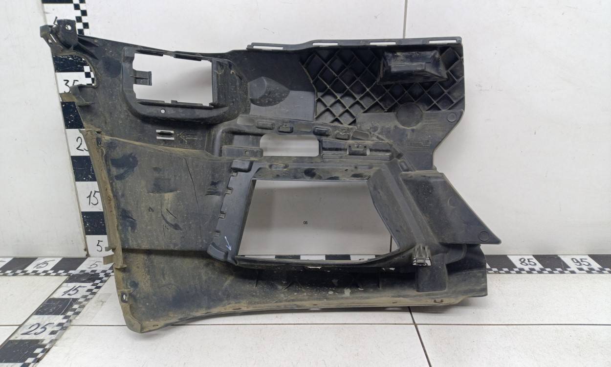 Кронштейн фары противотуманной левой