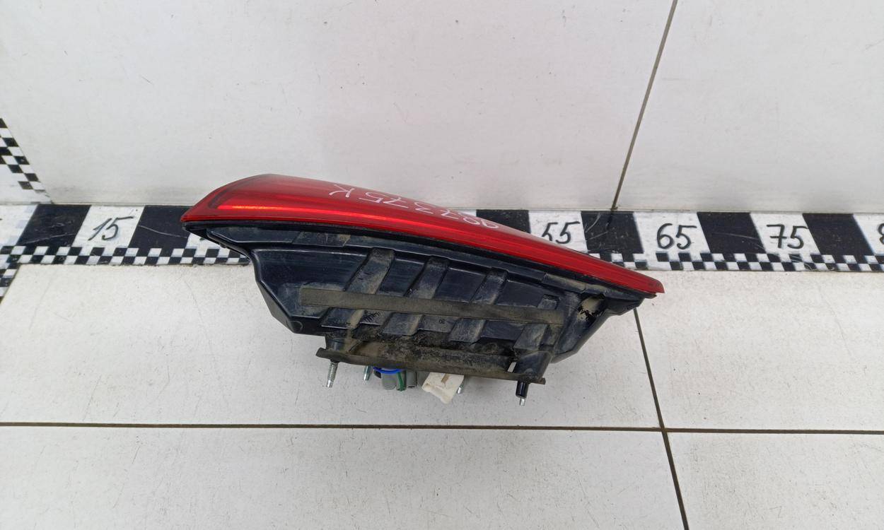 Фонарь задний внутренний правый