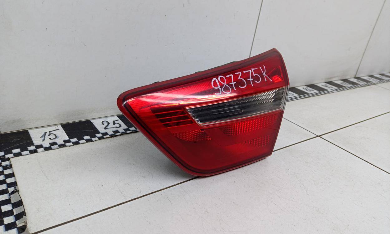 Фонарь задний внутренний правый