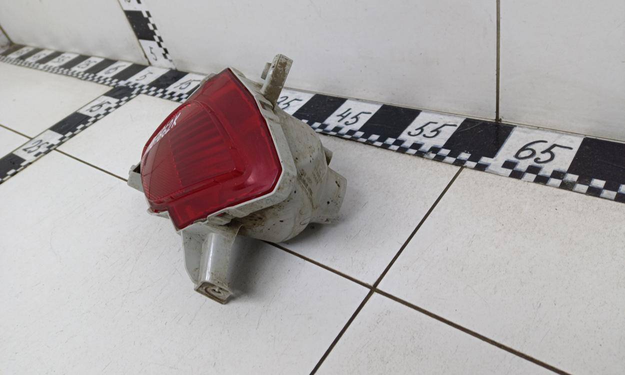 Фонарь задний в бампер правый