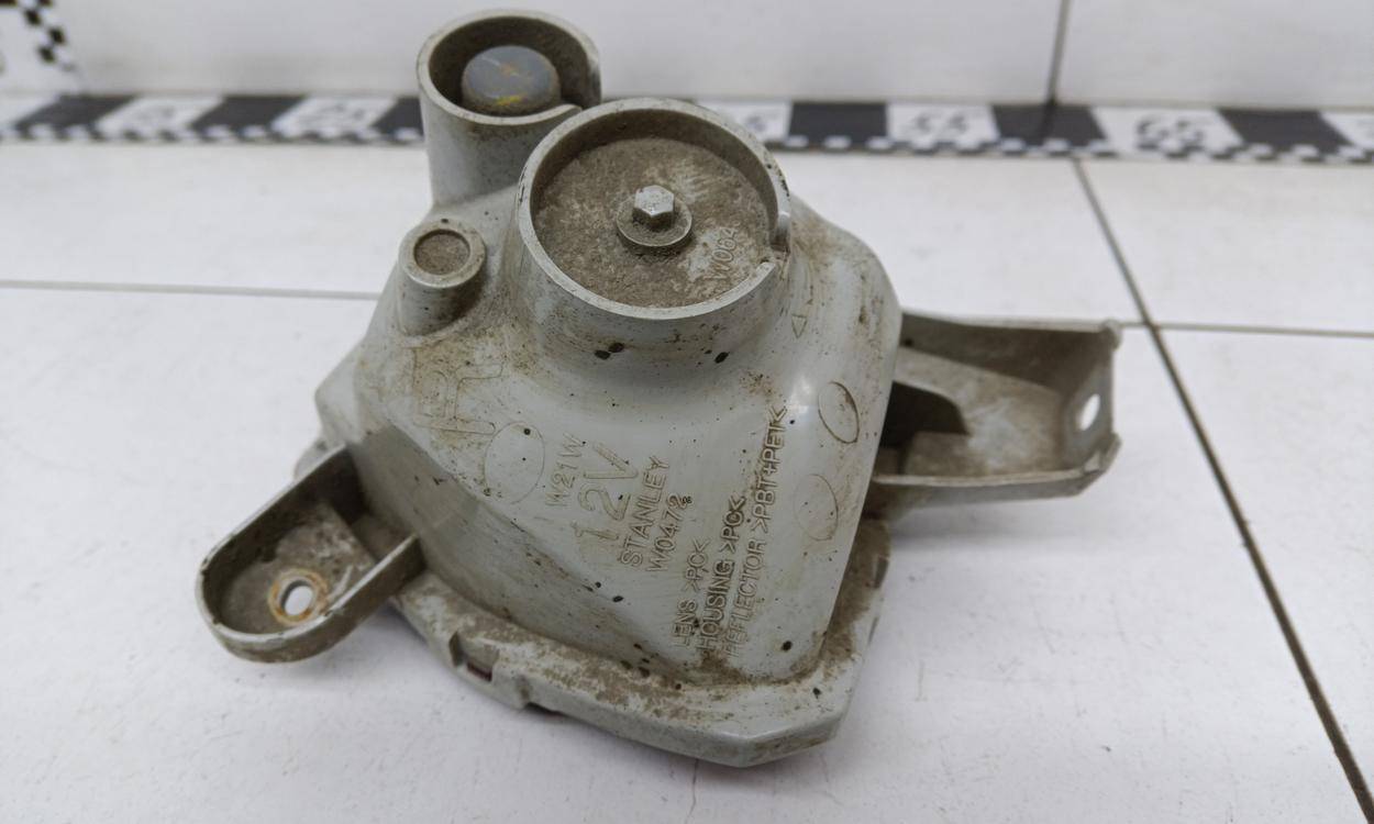 Фонарь задний в бампер правый