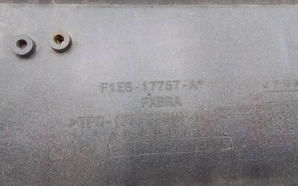 Бампер передний