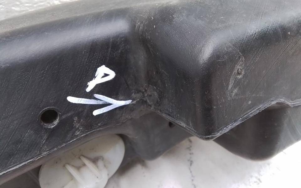 Бачок омывателя лобового стекла